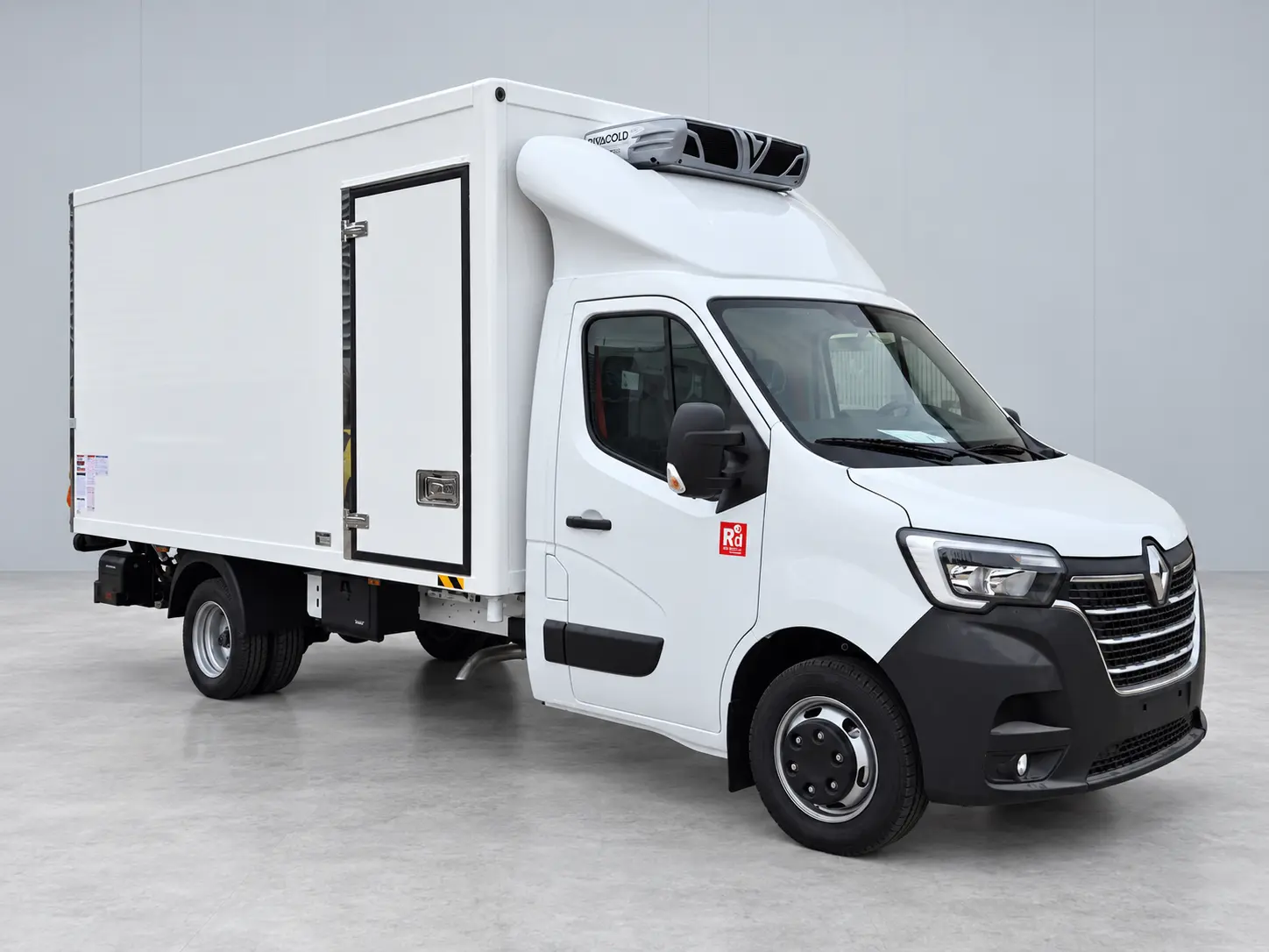 Furgone isotermico Renault completo con gruppo frigorifero Rivacold e porta laterale